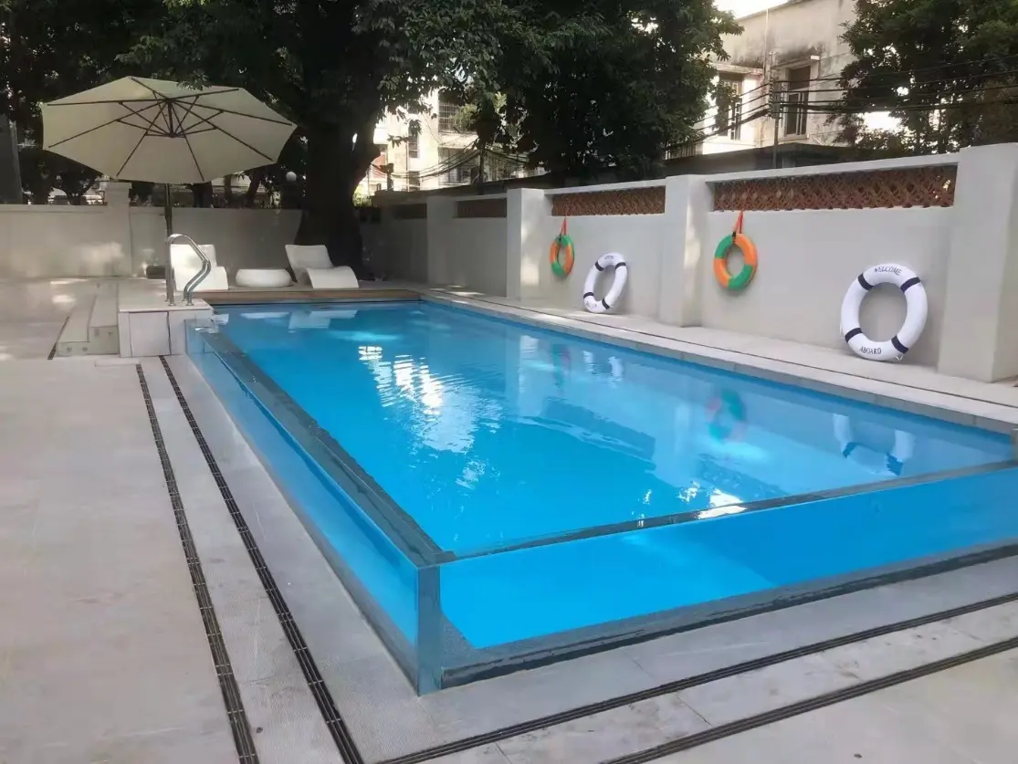 碧桂园翡翠山亚克力透明泳池 (1).webp